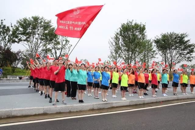 抖音我评论别人为什么会显示我的位置呢我该怎么关闭？游戏画面